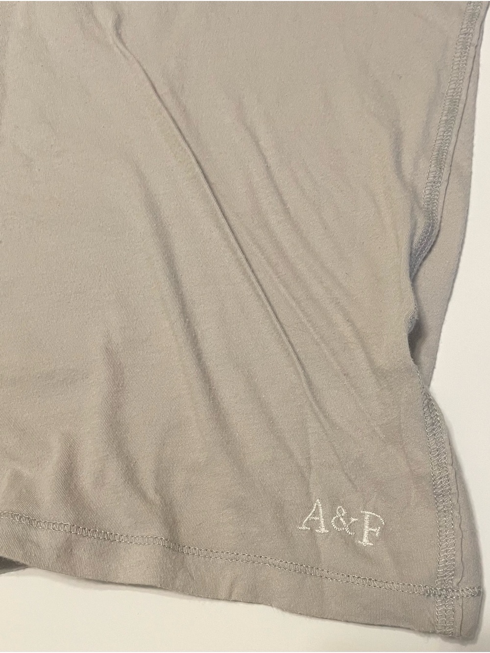 Abercrombie & Fitch Light Grey Graphic Tee with Cream Lace Appliqué - Picture 5 of 5
